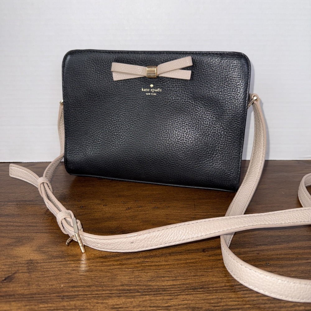 Kate Spade New York‎ Black Beige Pebbled Leather Bow Crossbody Bag PXRU5070